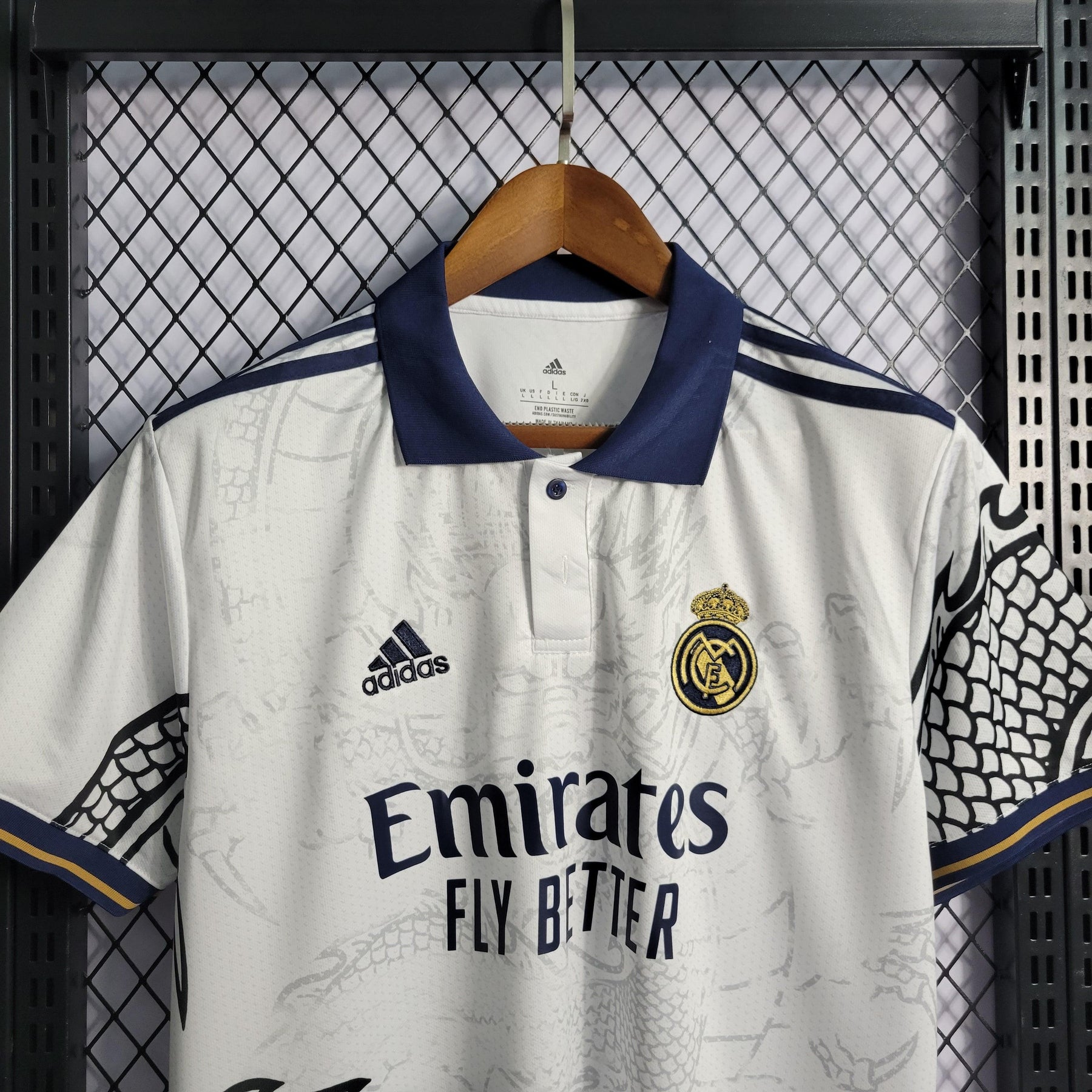 Camisa Real Madrid Dragão Chinês 22/23 - Masculina - Outlet Esportes